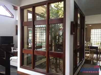 Sobrado com 3 Quartos à venda, 298m² no Cidade Jardim, Jacareí