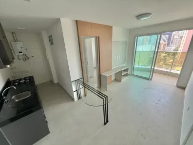 Apartamento com 2 Quartos para alugar, 58m² no Meireles, Fortaleza