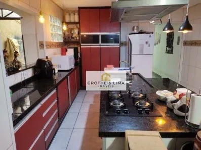 Sobrado com 3 Quartos à venda, 240m² no Jardim Ismênia, São José dos Campos