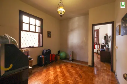 Casa com 4 Quartos à venda, 270m² no Santo Antônio, Belo Horizonte