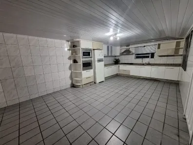 Casa com 4 Quartos para alugar, 136m² no Forquilhinha, São José