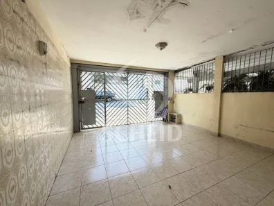 Casa com 2 Quartos à venda, 112m² no Jardim Aeroporto, São Paulo