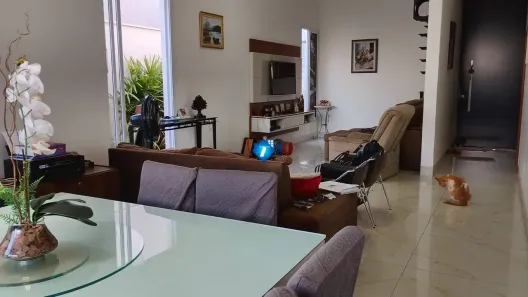 Casa com 3 Quartos à venda, 214m² no Jardim Botânico, Uberlândia