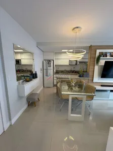 Apartamento com 2 Quartos à venda, 68m² no Centro, Florianópolis