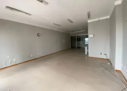 Sala Comercial para alugar, 48m² no Cremação, Belém
