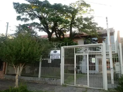 Casa com 3 Quartos à venda, 301m² no Jardim Itu, Porto Alegre