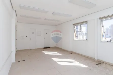 Sala Comercial à venda, 34m² no Barra Funda, São Paulo