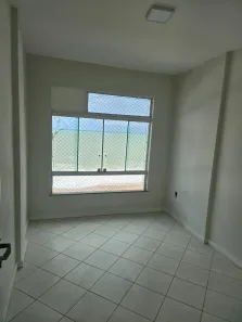 Apartamento com 4 Quartos para alugar, 120m² no Praia Campista, Macaé