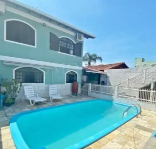 Casa com 5 Quartos à venda, 156m² no Barreiros, São José