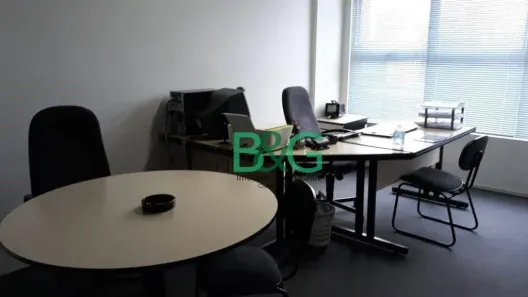 Sala Comercial à venda, 30m² no Santo Amaro, São Paulo