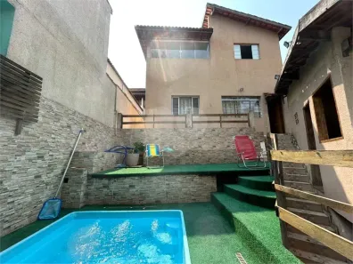 Casa com 5 Quartos à venda, 300m² no Vila do Encontro, São Paulo
