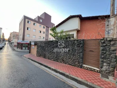 Prédio Comercial com 4 Quartos para alugar, 240m² no Centro, Montes Claros