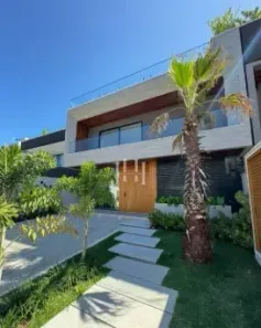 Casa de Condomínio com 4 Quartos à venda, 350m² no Recreio dos Bandeirantes, Rio de Janeiro