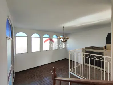 Casa com 3 Quartos à venda, 200m² no Paraíso, Belo Horizonte