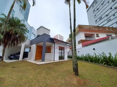 Casa com 3 Quartos à venda, 149m² no Pagani, Palhoça