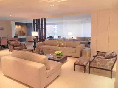 Apartamento com 3 Quartos para alugar, 222m² no Campo Belo, São Paulo