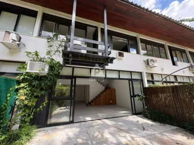 Casa de Condomínio com 4 Quartos à venda, 1650000m² no Alto da Boa Vista, Rio de Janeiro