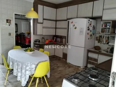 Casa com 4 Quartos à venda, 218m² no Novo Jardim Pagani, Bauru
