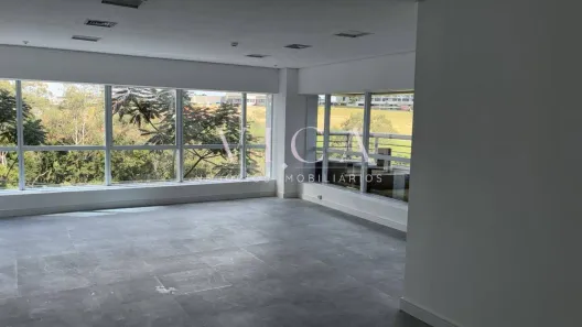 Sala Comercial para alugar, 58m² no Green Valley Alphaville, Barueri