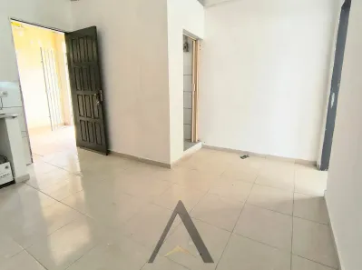 Casa com 1 Quarto para alugar, 35m² no Jardim Peri, São Paulo
