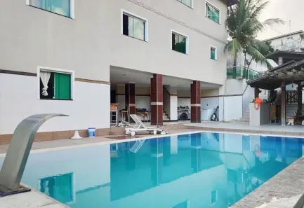Casa com 4 Quartos para venda ou aluguel, 700m² no Pituaçu, Salvador