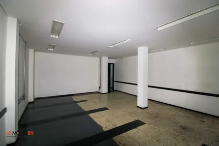Ponto Comercial para alugar, 180m² no Estoril, Belo Horizonte