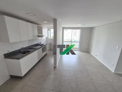 Apartamento com 2 Quartos para alugar, 70m² no Tabuleiro, Camboriú
