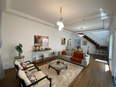 Sobrado com 4 Quartos à venda, 136m² no Jardim Terras do Sul, São José dos Campos
