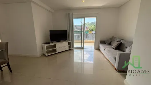 Apartamento com 2 Quartos para alugar, 83m² no Jurerê, Florianópolis