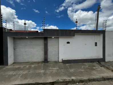 Casa com 2 Quartos para alugar, 90m² no Canafístula, Arapiraca