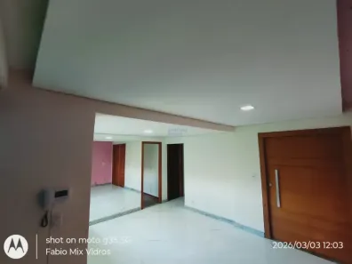 Casa com 3 Quartos à venda, 200m² no Carajás, Contagem