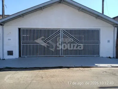 Casa com 3 Quartos para alugar, 310m² no Santa Terezinha, Piracicaba