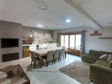 Casa com 3 Quartos à venda, 290m² no Passo da Areia, Porto Alegre