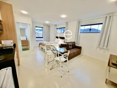 Apartamento com 1 Quarto para alugar, 30m² no Córrego Grande, Florianópolis
