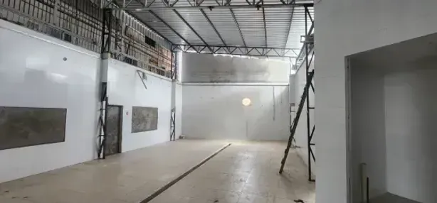 Galpão/Depósito/Armazém para alugar, 800m² no Aleixo, Manaus