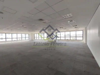 Prédio Comercial para alugar, 339m² no Alphaville Industrial, Barueri