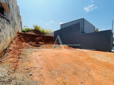 Lote/Terreno à venda, 295m² no Jardim Santa Paulina, Bragança Paulista