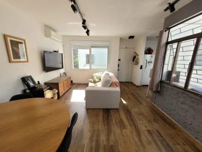 Apartamento com 2 Quartos à venda, 70m² no Auxiliadora, Porto Alegre