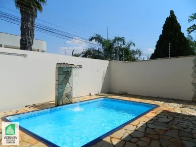 Casa com 3 Quartos à venda, 230m² no Anápolis City, Anápolis