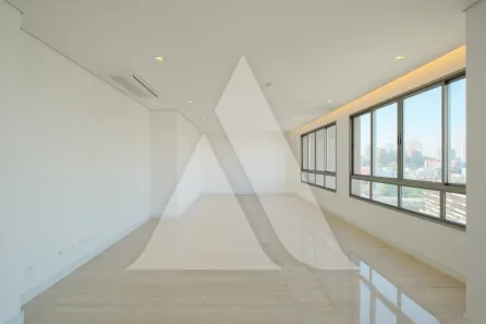 Apartamento com 3 Quartos para alugar, 233m² no Real Parque, São Paulo