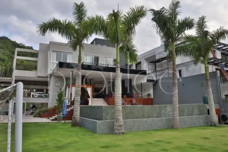 Sobrado com 5 Quartos para alugar, 700m² no Ariribá, Balneário Camboriú