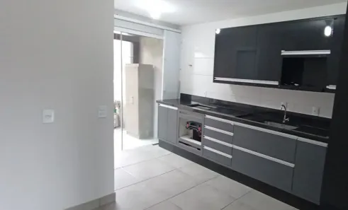 Casa com 2 Quartos para alugar, 105m² no Santa Regina, Camboriú