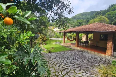 Casa com 5 Quartos à venda, 205m² no Cascatinha, Nova Friburgo