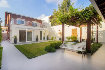 Casa com 3 Quartos à venda, 270m² no Interlagos, São Paulo