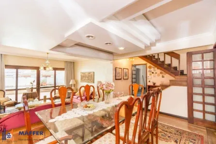 Casa com 4 Quartos à venda, 333m² no Passo da Areia, Porto Alegre
