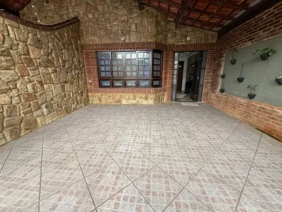Casa com 3 Quartos para alugar, 100m² no Caiçara, Praia Grande