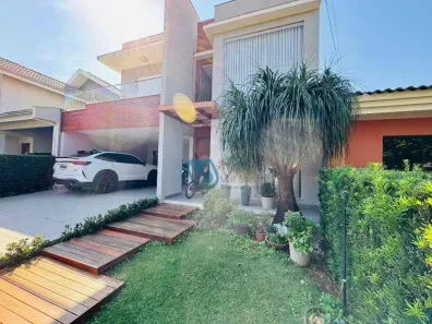 Casa de Condomínio com 3 Quartos à venda, 280m² no Operária, Londrina