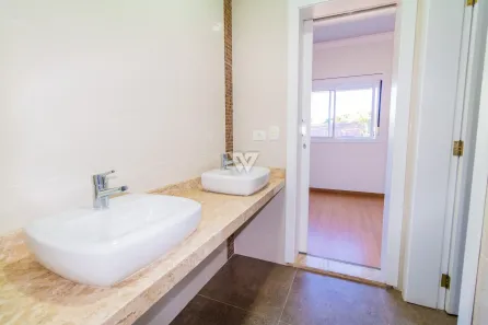 Casa de Condomínio com 4 Quartos à venda, 354m² no Butiatuvinha, Curitiba