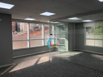 Sala Comercial para alugar, 106m² no Vila Olímpia, São Paulo