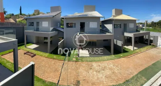 Sobrado com 3 Quartos à venda, 134m² no Coophafé, Campo Grande
